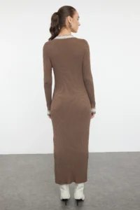 TRENDYOLMİLLA Mink Maxi Knitwear Color Bloklu Dress - Image 5