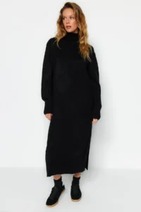 TRENDYOLMİLLA Black Midi Wide Pattern Soft textured Knit Dress - Image 2