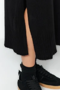 TRENDYOLMİLLA Black Midi Wide Pattern Soft textured Knit Dress - Image 5