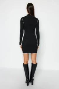 TRENDYOLMİLLA Black Mini Color Bloklu Vucuda Oturan Knit Dress - Image 6