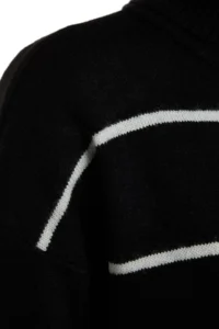 TRENDYOLMİLLA Black Maxi Wide Pattern Soft textured Knit Dress - Image 7