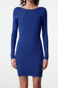 TRENDYOLMİLLA Saks Blue Mini Knitwear Back Pearl Detailed Dress - Image 4