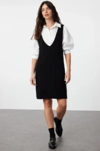 TRENDYOLMİLLA Black Mini Braided Knitwear Gilet Dress