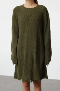 TRENDYOLMİLLA Khaki Short/Mini Wide Pattern Knit Dress with Flowing Detail - Image 3