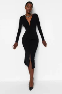 TRENDYOLMİLLA Black Draped V-neck Fitted Flexible Midi Knitting Pen Dress