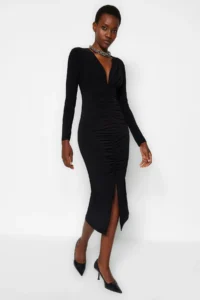TRENDYOLMİLLA Black Draped V-neck Fitted Flexible Midi Knitting Pen Dress - Image 3