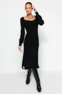 TRENDYOLMİLLA Black Midi Knitwear Heart Yaka Dress - Image 2