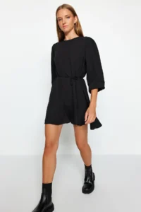TRENDYOLMİLLA Black Belted Plain Kesim Crew Neck Mini Weaving Dress - Image 9