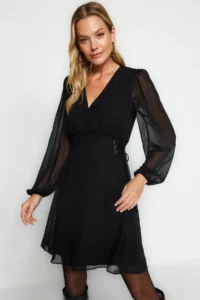 TRENDYOLMİLLA Black eyelet Detailed buttoned Lined Siphon Weaving Dress - Image 3