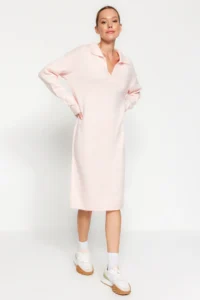 TRENDYOLMİLLA Powder Pink More Sustainable Midi Knitwear Soft textured Dress - Image 3