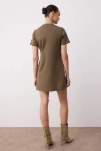 TRENDYOLMİLLA Khaki Crew Neck Stone Detailed shift/Plain Mini Suede Knitting Dress - Image 4
