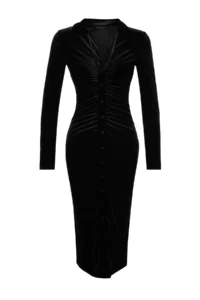 TRENDYOLMİLLA Black Velvet Fitted Polo Shirt Collar Midi Knitting Flexible Pen Dress - Image 7