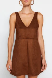TRENDYOLMİLLA Brown V-neck gilet Suede Mini Knitting Dress - Image 5