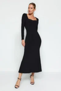 TRENDYOLMİLLA Black with flywheel Square Neck Fitted Maxi Flexible Knitting Dress - Image 3