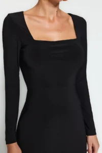 TRENDYOLMİLLA Black with flywheel Square Neck Fitted Maxi Flexible Knitting Dress - Image 4