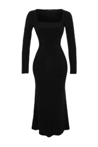 TRENDYOLMİLLA Black with flywheel Square Neck Fitted Maxi Flexible Knitting Dress - Image 7