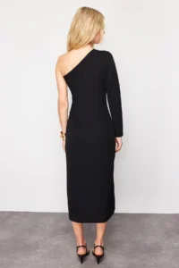 TRENDYOLMİLLA Black Asymmetric Neckline Fitted Slit Detailed Midi Knitting Dress - Image 6