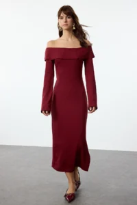 TRENDYOLMİLLA Burgundy Fitted Carmen Collar Soft textured Midi Flexible Knitting Pen Dress