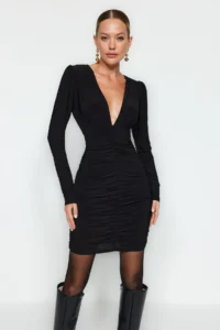 TRENDYOLMİLLA Black Draped V-neck Fitted Flexible Mini Knitting Pen Dress - Image 3