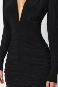 TRENDYOLMİLLA Black Draped V-neck Fitted Flexible Mini Knitting Pen Dress - Image 5
