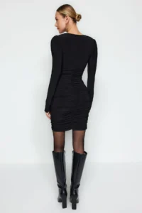 TRENDYOLMİLLA Black Draped V-neck Fitted Flexible Mini Knitting Pen Dress - Image 6