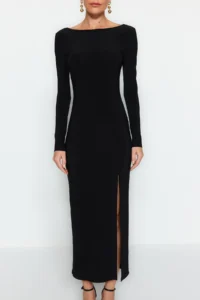 TRENDYOLMİLLA Black Boat Neck Low-cut back slit Fitted Maxi Flexible Knitting Dress - Image 4