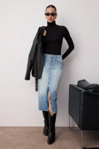 TRENDYOLMiLLA Mavi Front buttoned slit Midi denim Skirt - Image 3