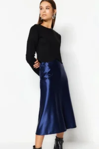TRENDYOLMİLLA Indigo Satin A Cut/Life Form Midi Knitting Skirt - Image 8