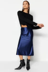 TRENDYOLMİLLA Indigo Satin A Cut/Life Form Midi Knitting Skirt - Image 9