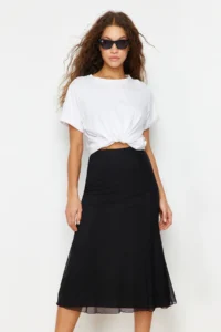 TRENDYOLMİLLA Black Lined Tulle Maxi Knitting Skirt - Image 8