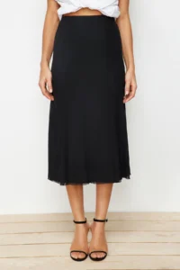 TRENDYOLMİLLA Black Lined Tulle Maxi Knitting Skirt - Image 9