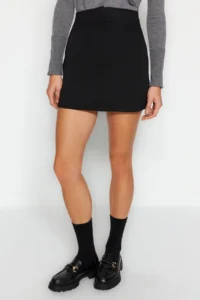 TRENDYOLMİLLA Black interlock High Waist Zippered Mini Knitting Skirt - Image 3