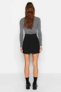 TRENDYOLMİLLA Black interlock High Waist Zippered Mini Knitting Skirt - Image 4