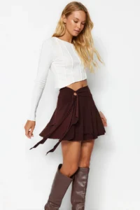 TRENDYOLMİLLA Brown Ruffle Detailed with flywheel Mini Flexible Knitting Skirt - Image 4