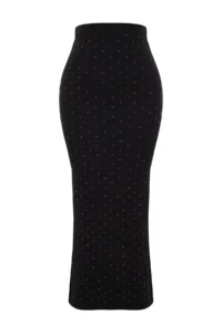 TRENDYOLMİLLA Black Fish/Fitting Stone Accessory Detailed Midi Knitting Skirt - Image 7