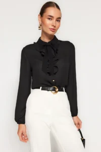 TRENDYOLMİLLA Black removable with bow Oversized Weaving Shirt