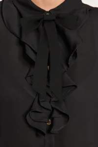 TRENDYOLMİLLA Black removable with bow Oversized Weaving Shirt - Image 5