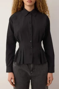 TRENDYOLMİLLA Black Fitted/Bele Oturan Weaving Shirt - Image 3