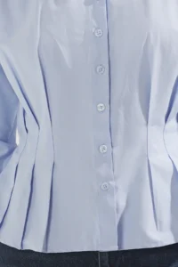 TRENDYOLMİLLA Light Blue Fitted/Bele Oturan Weaving Shirt - Image 3