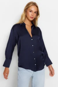 TRENDYOLMİLLA Navy Blue Oversized/Wide Pattern Satin Weaving Shirt - Image 2