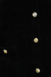 TRENDYOLMİLLA Black Premium Yarn/Special Yarn Pocket Detail Knitwear Cardigan - Image 4