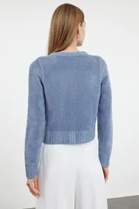 TRENDYOLMİLLA Mavi Crop Premium Yarn/Special Yarn Pocket Detail Knitwear Cardigan - Image 5