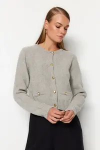 TRENDYOLMİLLA Gray Crop Premium Yarn/Special Yarn Pocket Detail Knitwear Cardigan