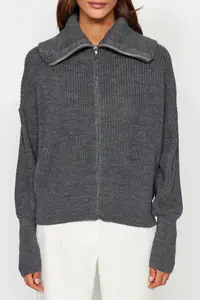 TRENDYOLMİLLA anthracite Wide Pattern Turndown collar Zippered Knitwear Cardigan - Image 4