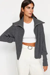 TRENDYOLMİLLA anthracite Wide Pattern Turndown collar Zippered Knitwear Cardigan - Image 5