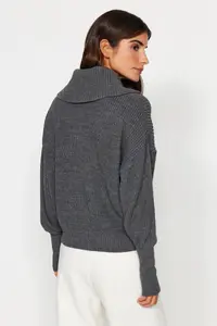 TRENDYOLMİLLA anthracite Wide Pattern Turndown collar Zippered Knitwear Cardigan - Image 6