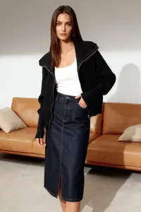 TRENDYOLMİLLA Black Wide Pattern Turndown collar Zippered Knitwear Cardigan