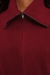 TRENDYOLMİLLA Burgundy Wide Pattern Turndown collar Zippered Knitwear Cardigan - Image 4