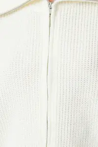 TRENDYOLMİLLA Ecru Wide Pattern Turndown collar Zippered Knitwear Cardigan - Image 4