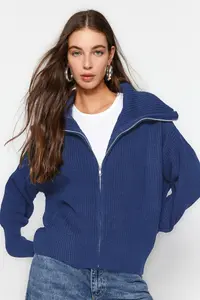TRENDYOLMİLLA Indigo Wide Pattern Turndown collar Zippered Knitwear Cardigan - Image 2